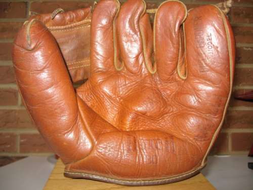 Bill Gardner Hutch 30 Front